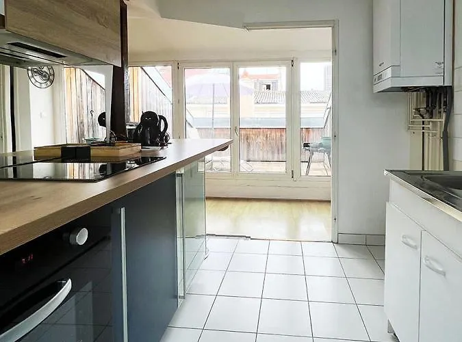 Le Victoria Vi * 南锡